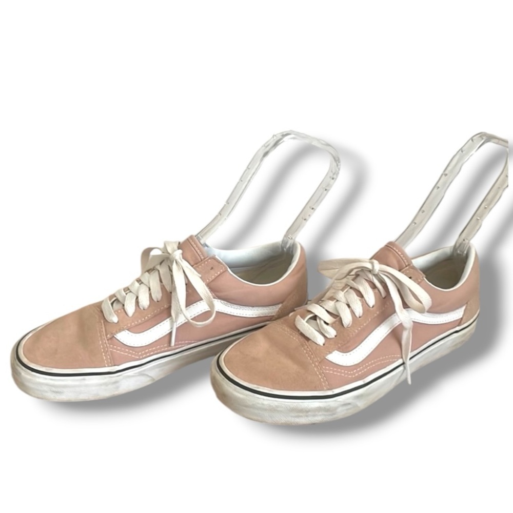Vans pink/white suede low cute old skool casual skater shoes women’s size US 9.5